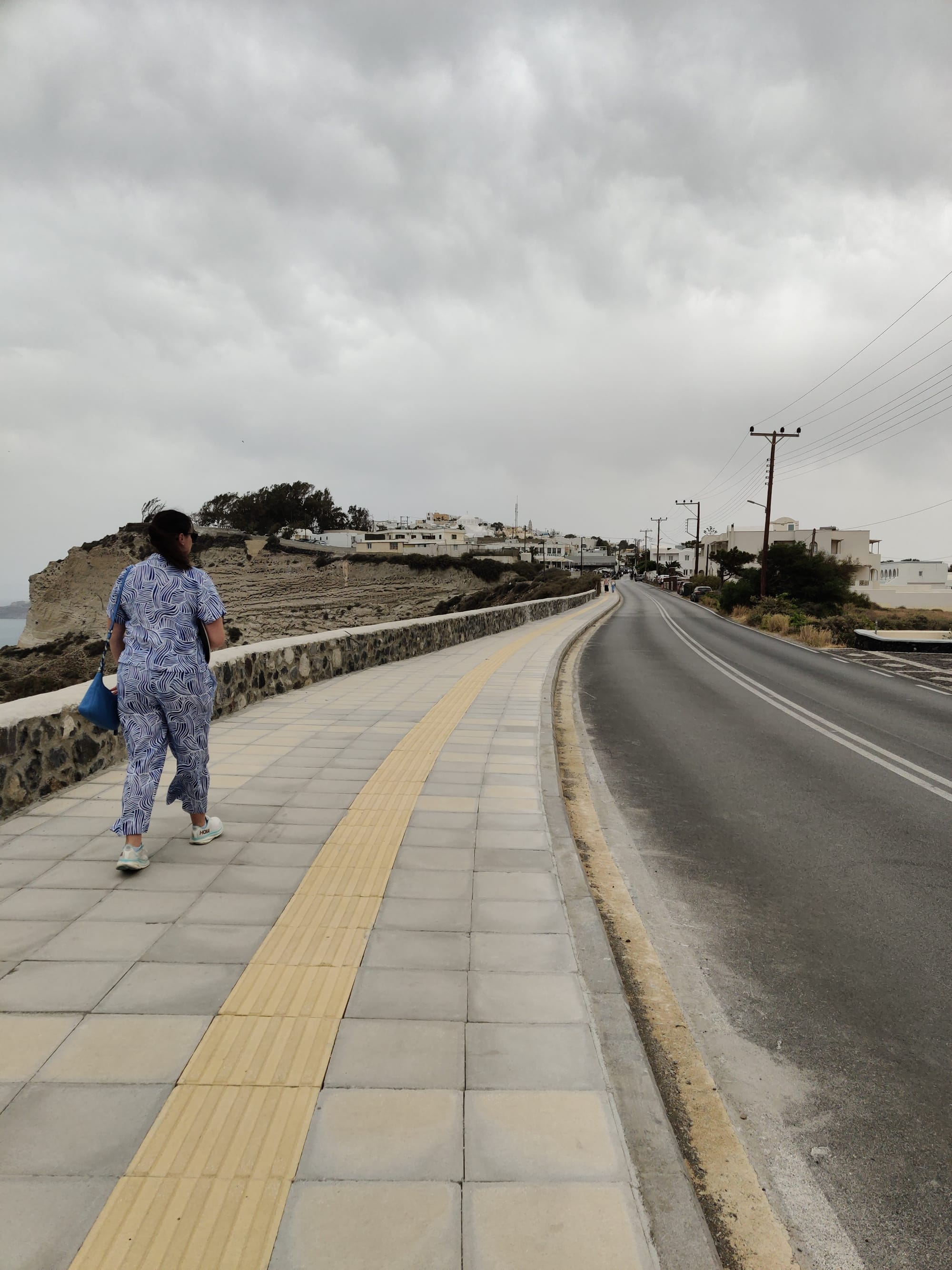 Day 10 - Stormy departure